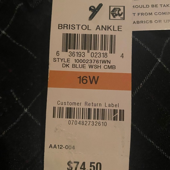 Charter club size 16W jeans. New with tags. Cute stripe to them that’s shuttle. - Picture 2 of 9